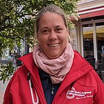 Stephanie August