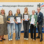 Junge Ehrenamtliche im Landeshaus geehrt